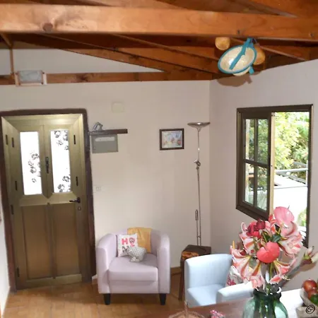 Chalet Cosy With Terrace In - Ideal For Couples